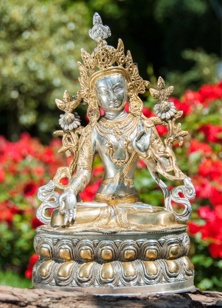 Weiße Tara (36 cm) Messing versilbert